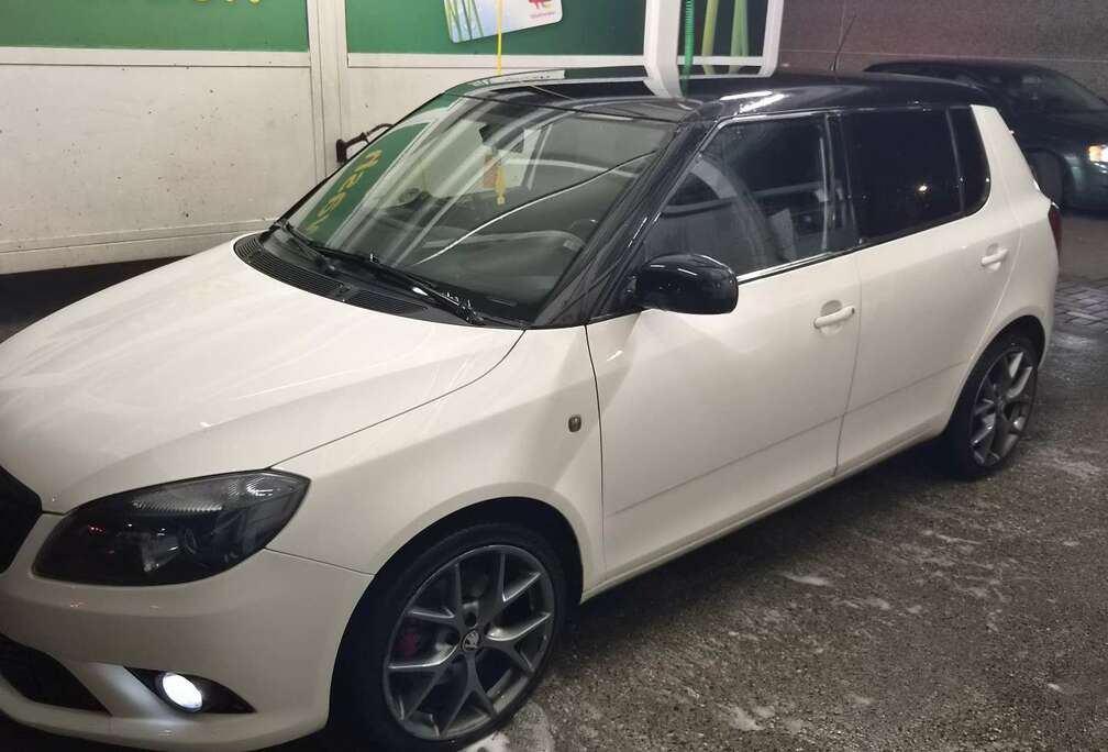 Skoda RS 1.4 TSI DSG