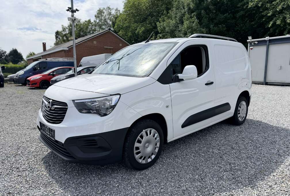 Opel 1.5 **49.000 km** CLIM-NAVIGATION**