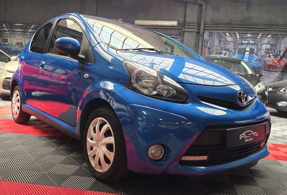 Toyota 1.0i Life 12 MOIS de garantie