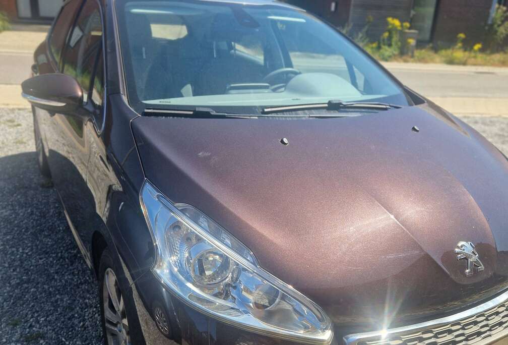 Peugeot 208 1.4i Access