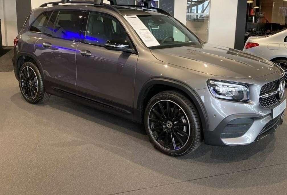 Mercedes-Benz GLB 180 AMG Line