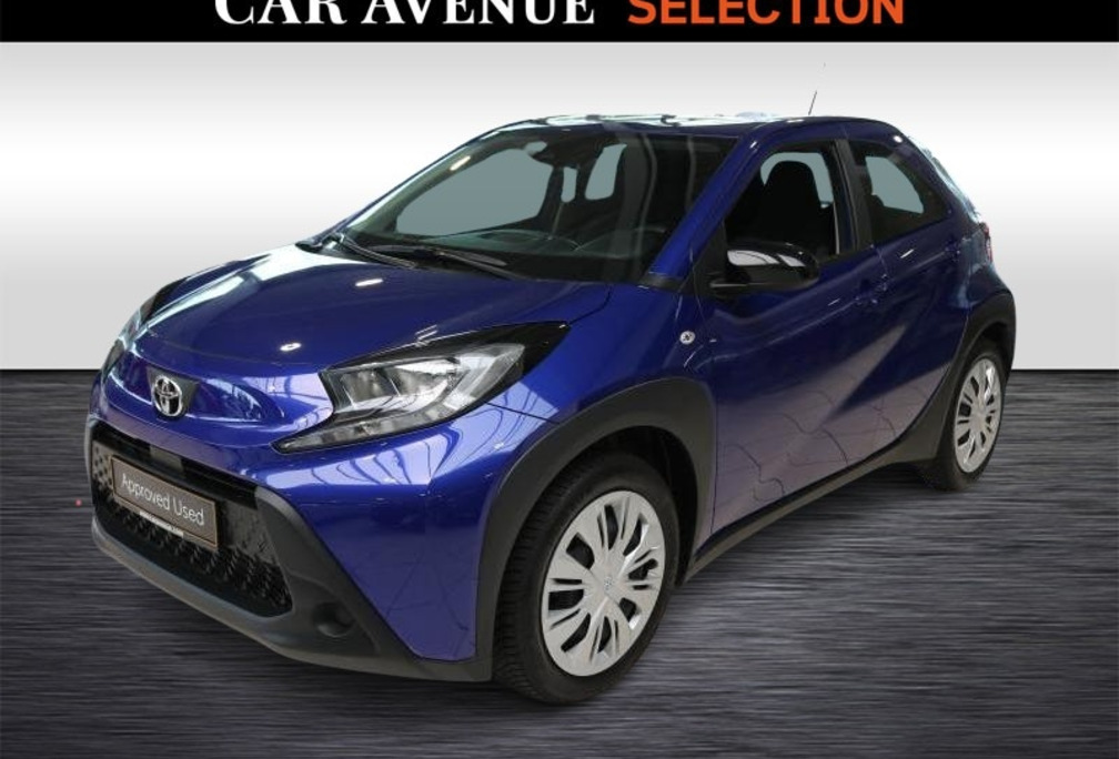 Toyota X Play 1.0 VVT-i