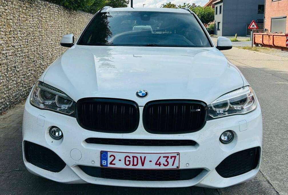 BMW X5- Drive25D