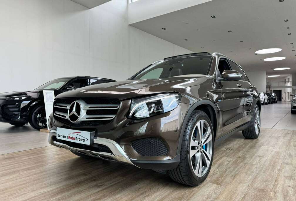 Mercedes-Benz PLUG IN*4 MATIC*TREKHAAK*PANO*HEAD UP*AIRMATIC*CAMERA SLECHTS 11.000KM*NIEUWSTAAT !!!