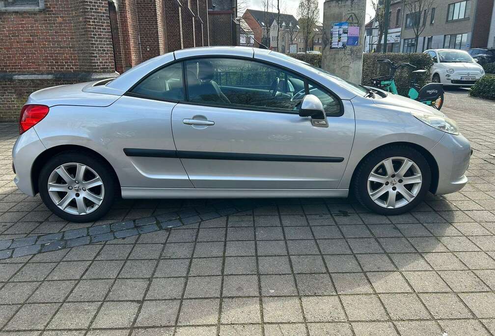 Peugeot 207 CC 1.6i 16v Pack