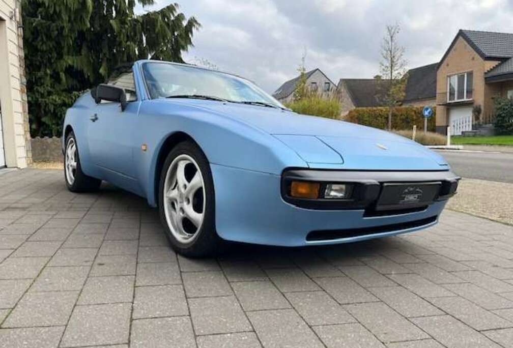 Porsche 944 II