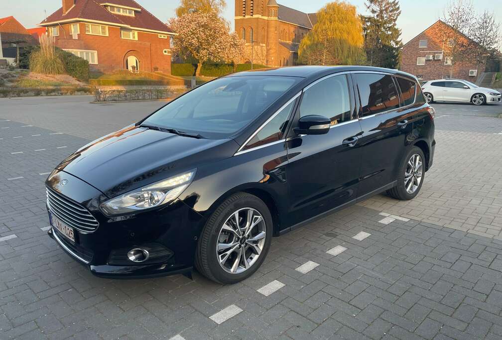 Ford S-Max 2.0 TDCi Titanium