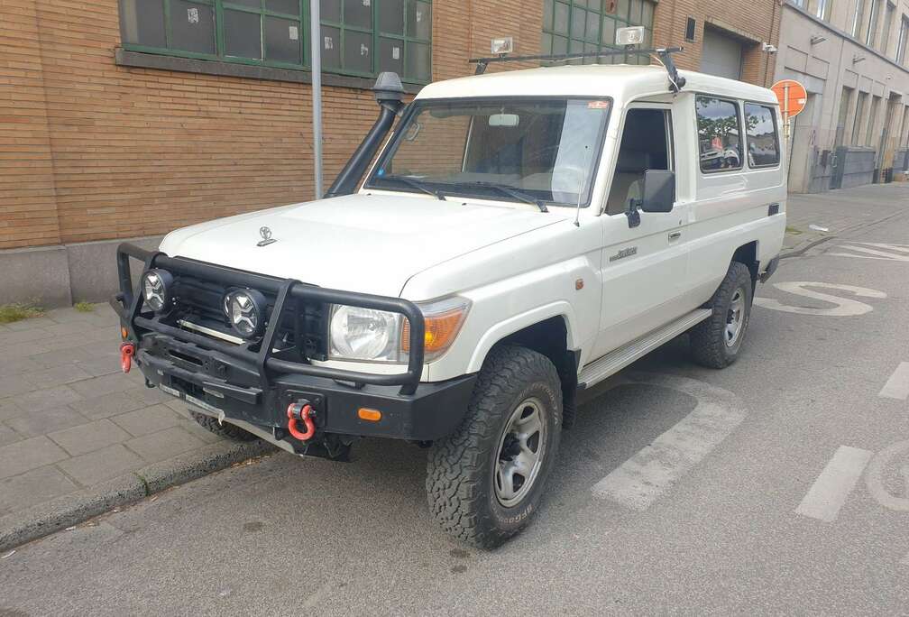 Toyota 4.2 D HT H/D (HZJ75)