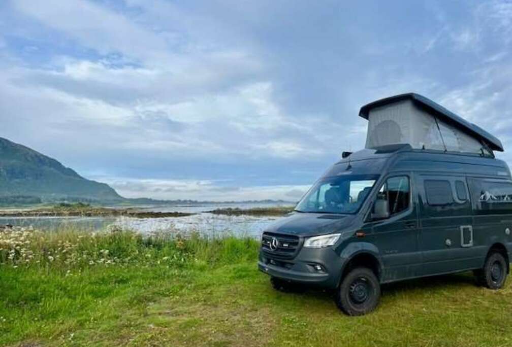 Caravans-Wohnm HYMER GRAND CANYON S 4x4  Permis B - 4 Places