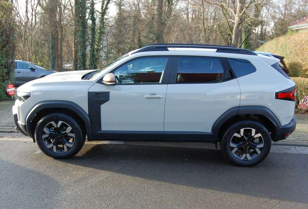 Dacia EXTREME HYBRIDE 140 GPS CAMERA JA 23.711 NETTO