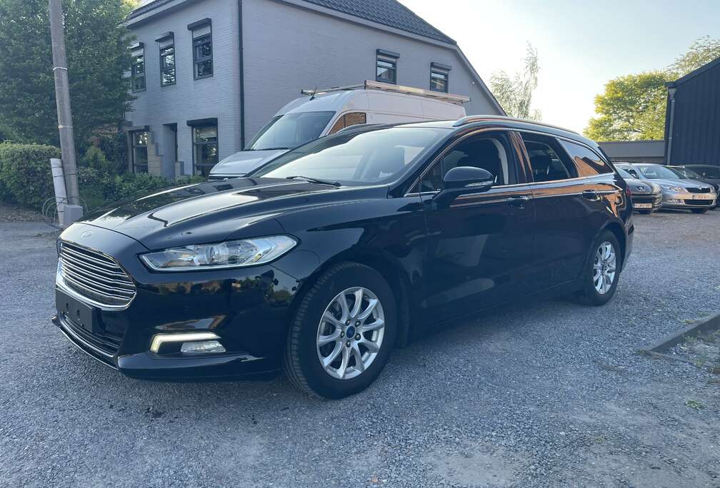Ford 2.0 TDCi,Automatique,Airco,Gps,Sensoren,aangepast invalide