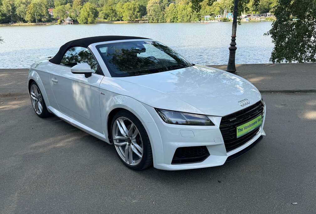 Audi TT Roadster 2.0 TFSI Quattro S tronic S-LINE