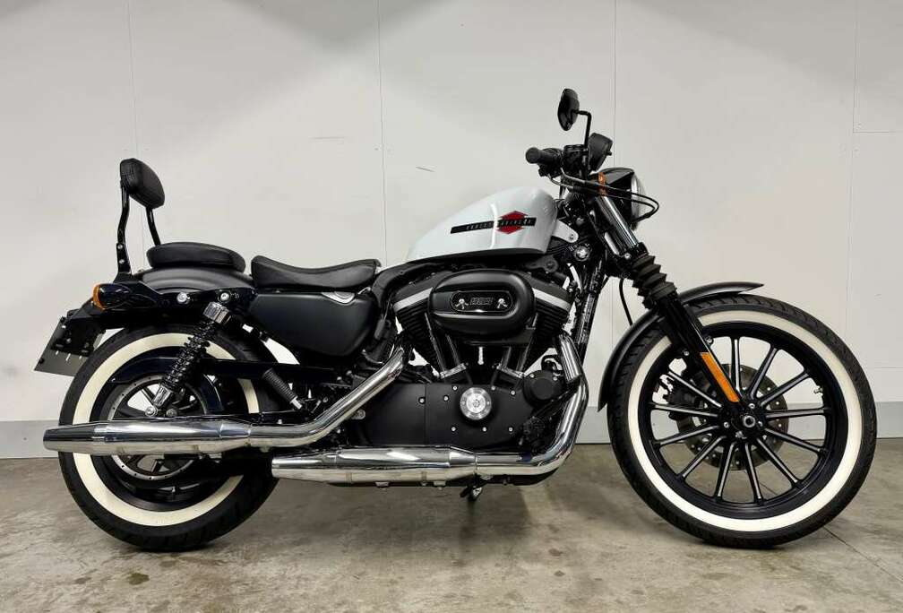 XL883N IRON