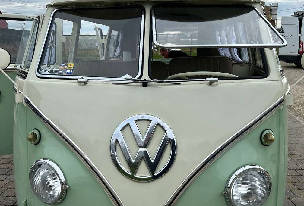 Volkswagen braziliaanse bus ingericht als camper