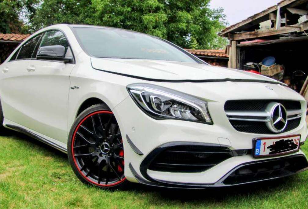 Mercedes-Benz AMG CLA 45 4Matic AMG Speedshift DCT 7G