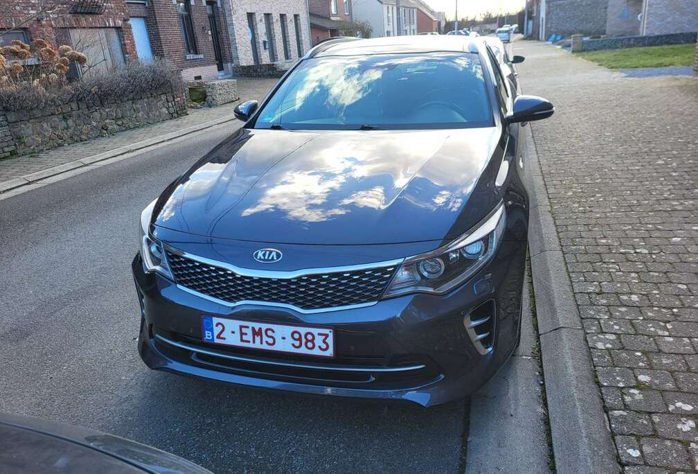 Kia Optima SW 1.7 CRDi First Edition ISG DCT