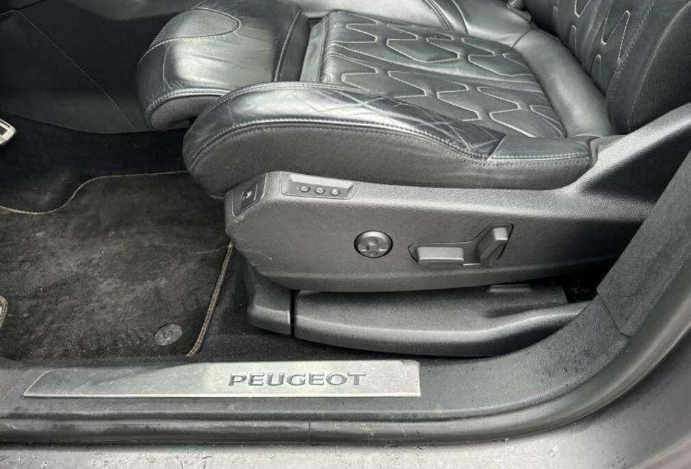 Peugeot 7 PLACES - GT line