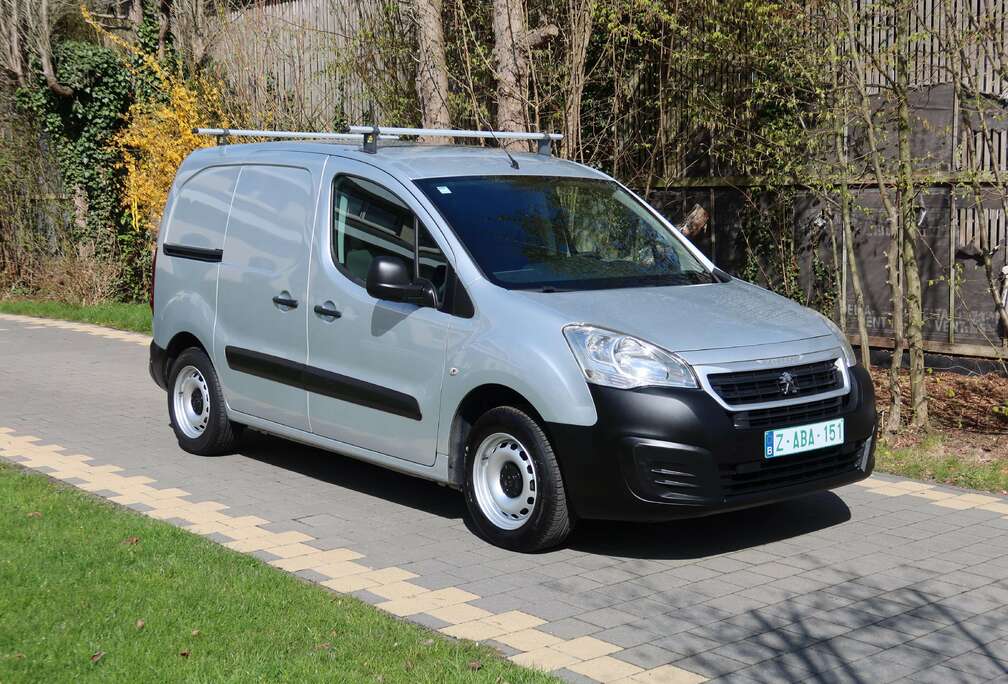 Peugeot 1.6 BlueHDi L1 STD Light Premium