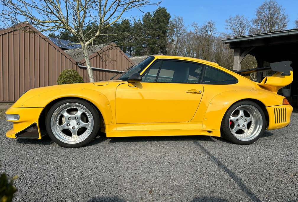 Porsche 993 GT2 EVO Speedgelb