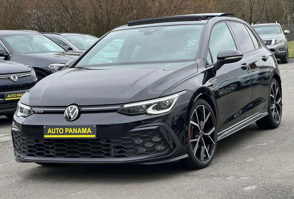 Volkswagen Golf 2.0 SCR TDi DSG 200CV TOIT PANORAMIQUE COCKPI