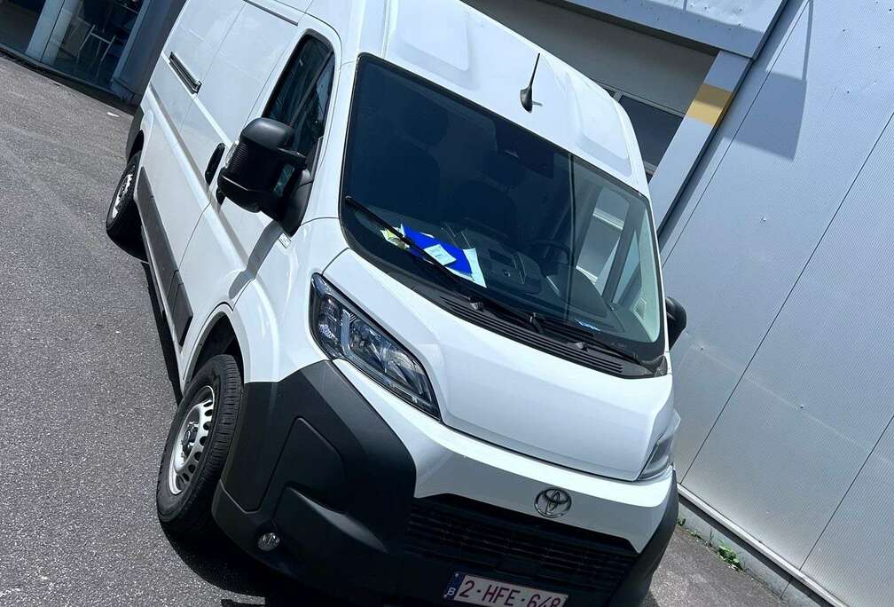 Toyota Prix 38.000€ Plus 21% TVA 110 kWh 35 L4H2 Heavy Co