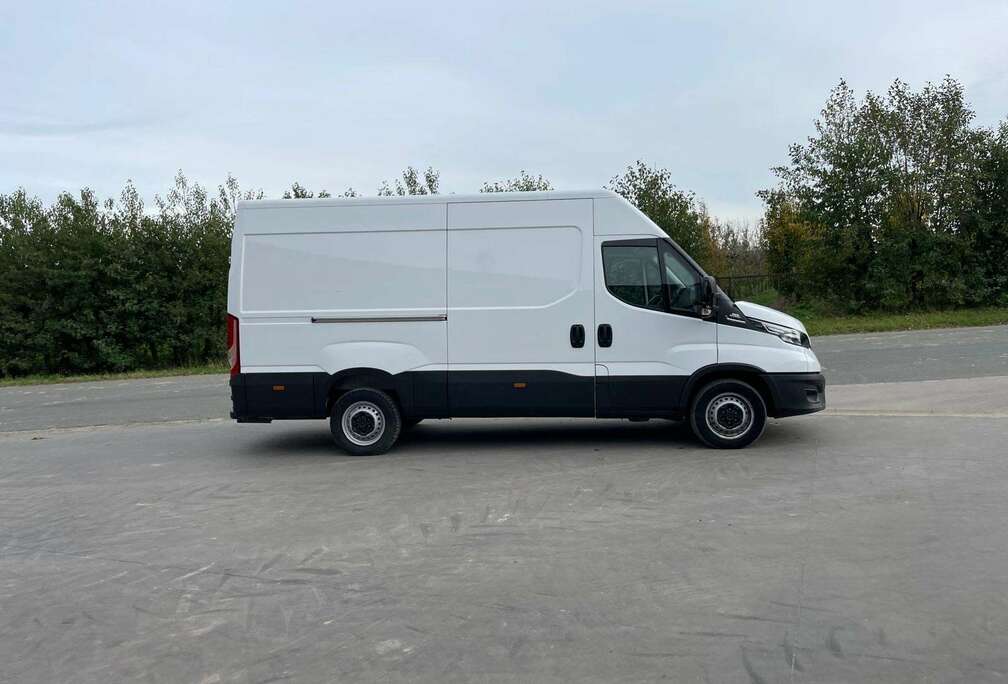 Iveco Eerste eigenaar, te koop wegens aankoop 5-zit.