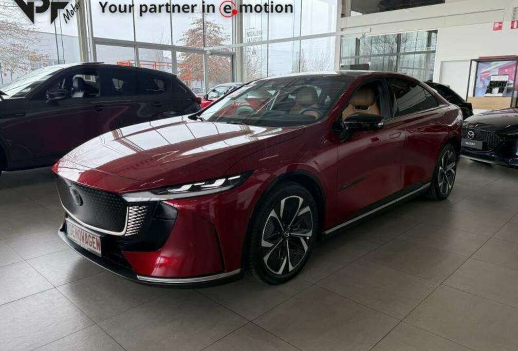 Mazda Takumi Plus *Demo 5200KM*