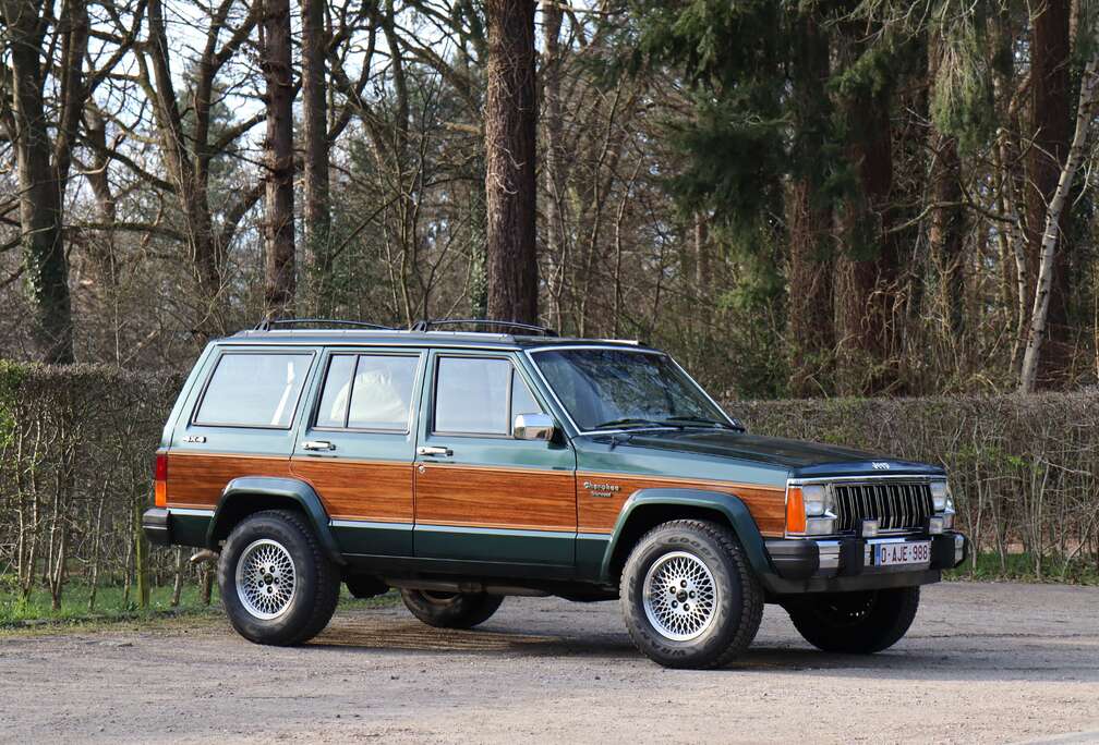 Jeep XJ Briarwood - Original Condition / 30.000 km / Time Capsule