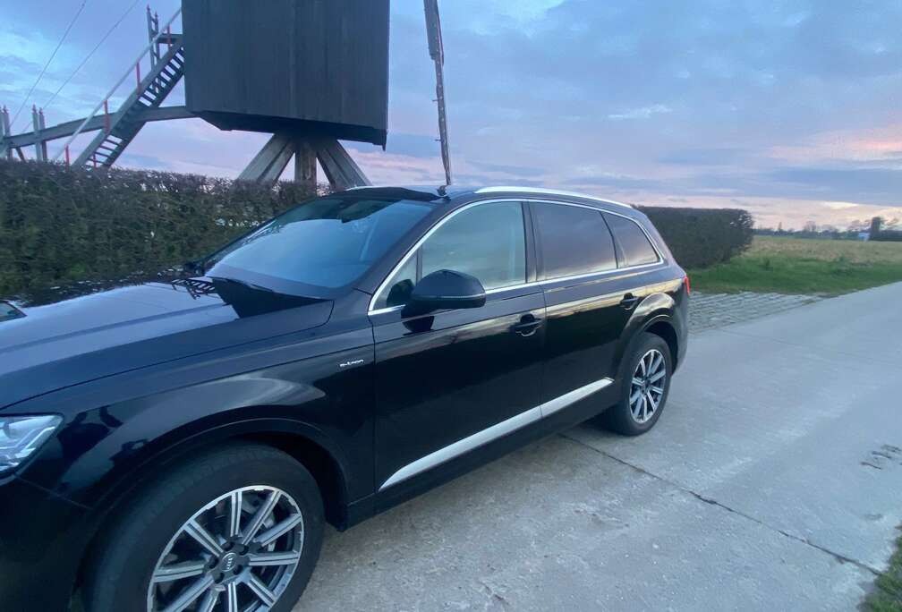 Audi Q7 e-tron 3.0 TDi V6 Quattro e-tron Tiptronic (275 kW)