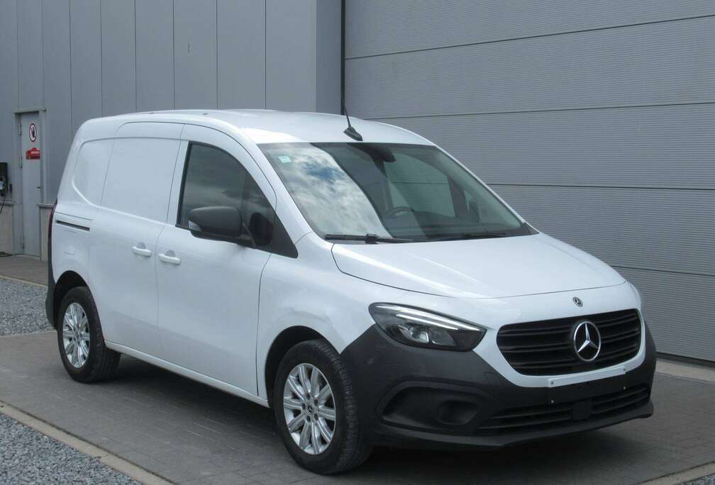 Mercedes-Benz 110 CDi Aut. /€14.870 netto / Navi / Airco / Carplay / Camera / ...