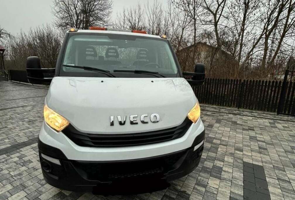 Iveco CHASSIS CAB 35 S 18H/P EMP 3450 QUAD-LEAF BVM6