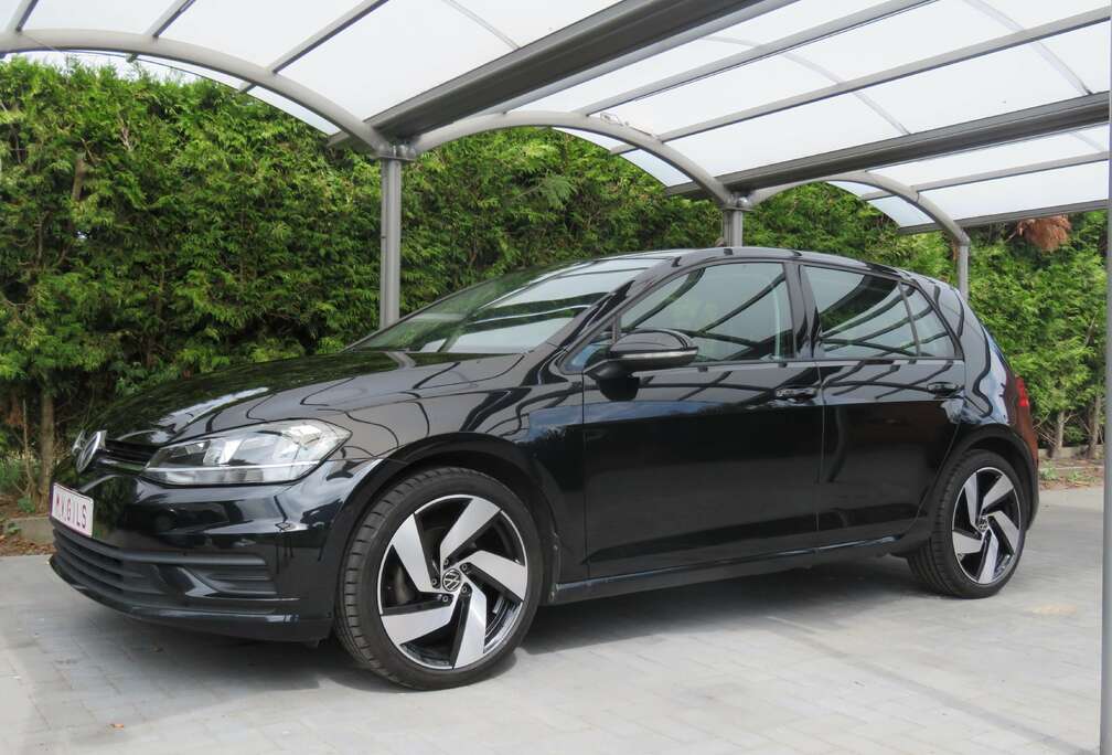 Volkswagen Golf 1.6 CR TDi BMT 115 PK,Deep Black,A.Camera,Carplay,