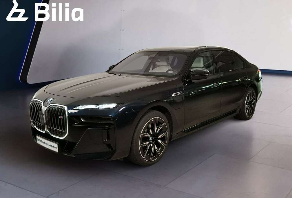 BMW M760e xDrive