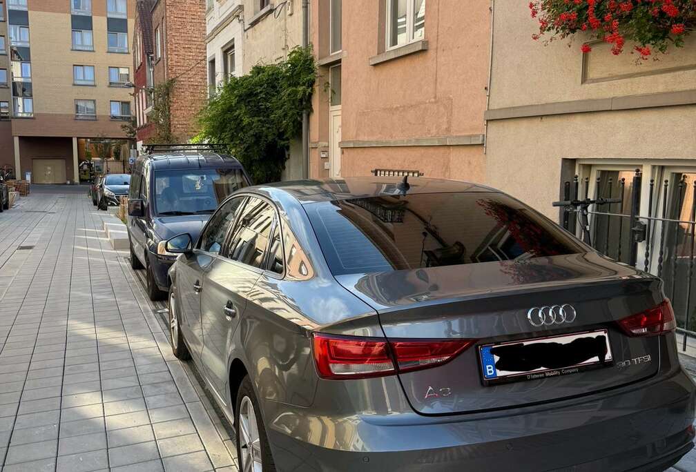 Audi 30 TFSI Limousine