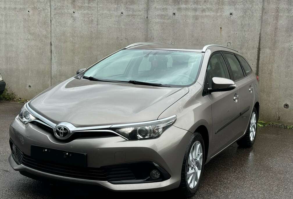 Toyota 1.6D *VENDUE UNIQUEMENT MARCHAND OU EXPORT*