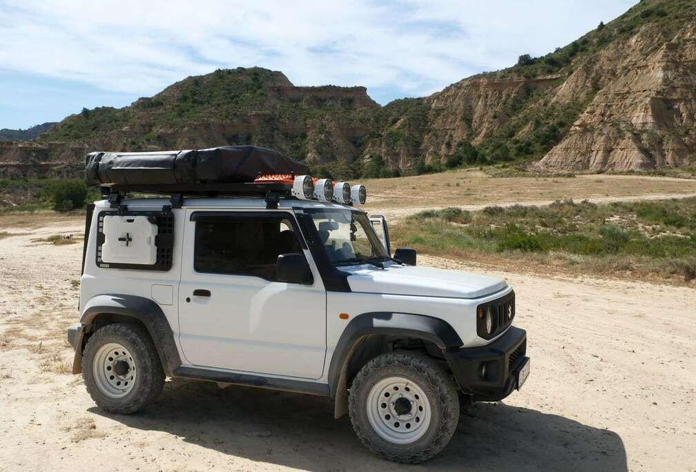 Suzuki Jimny 1.5i 4x4 GL