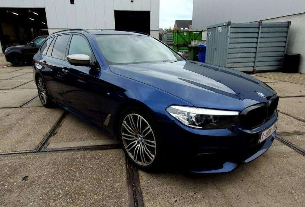 BMW d xDrive Touring / Pano /€18.999 netto / Shadow