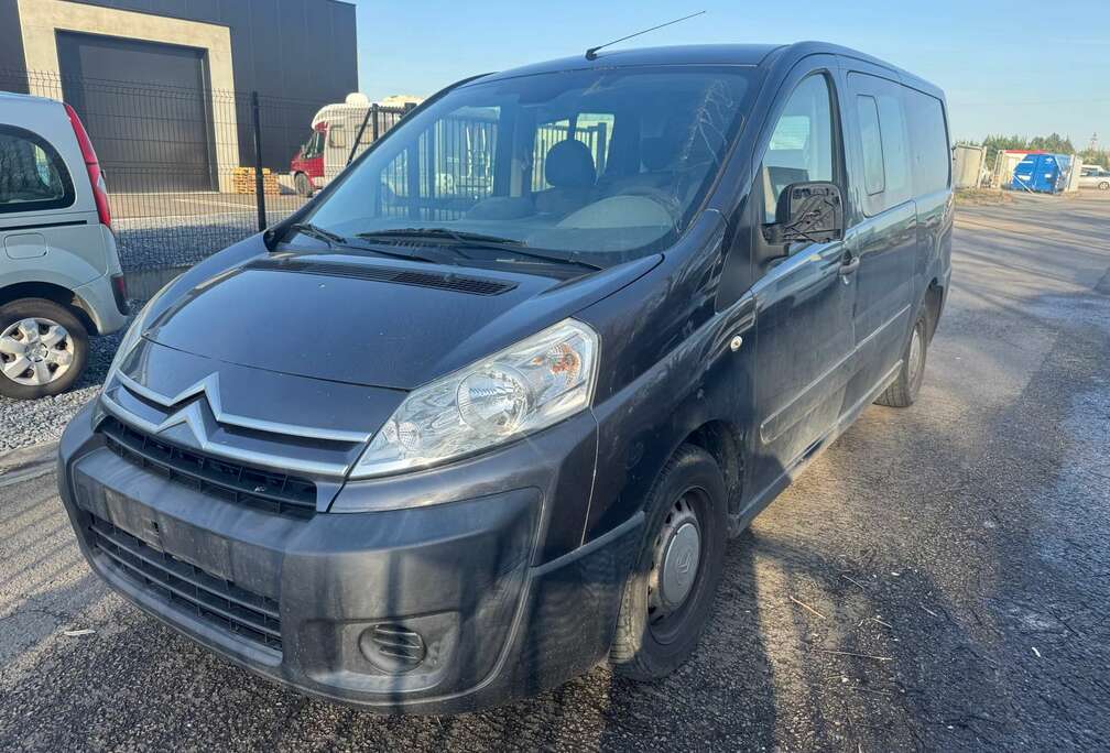 Citroen 1.6 Hdi 6 PLACES/Clim/Attelage