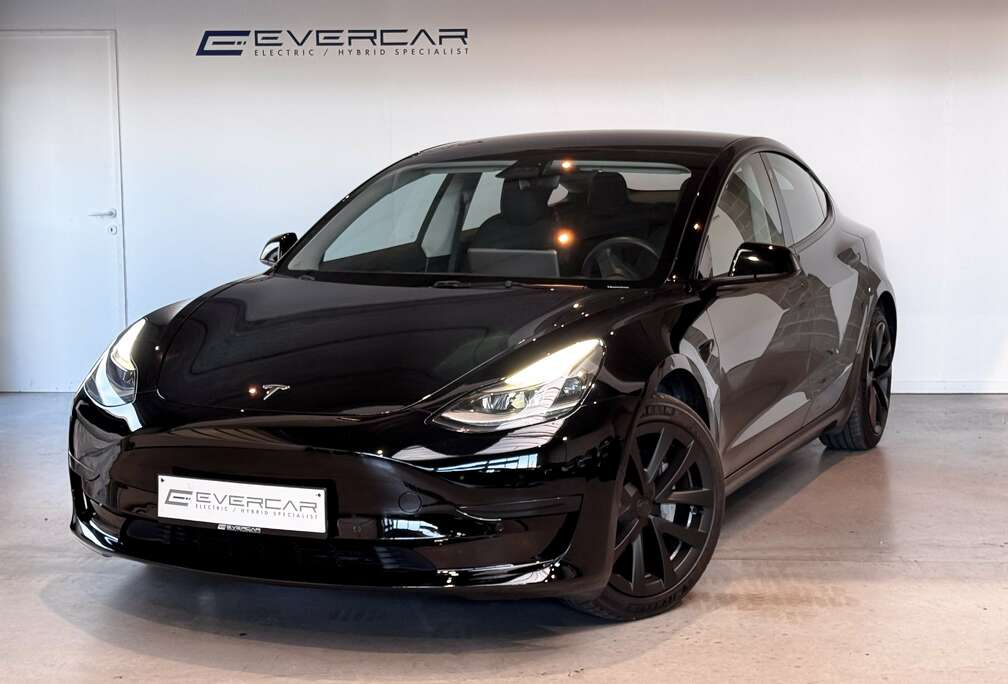 Tesla Model 3 Standard Reichweite Plus Hinterradantrieb