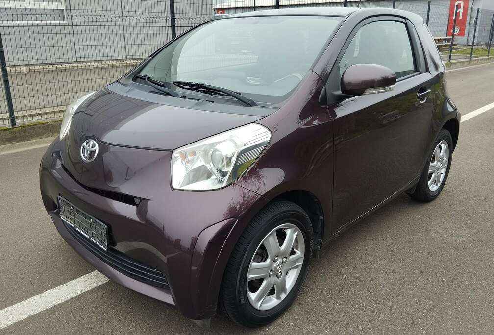 Toyota 1.0i VVT-i Luna; pret a immatriculer