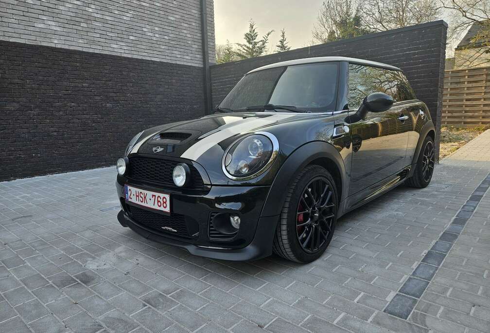 MINI 1.6i JCW