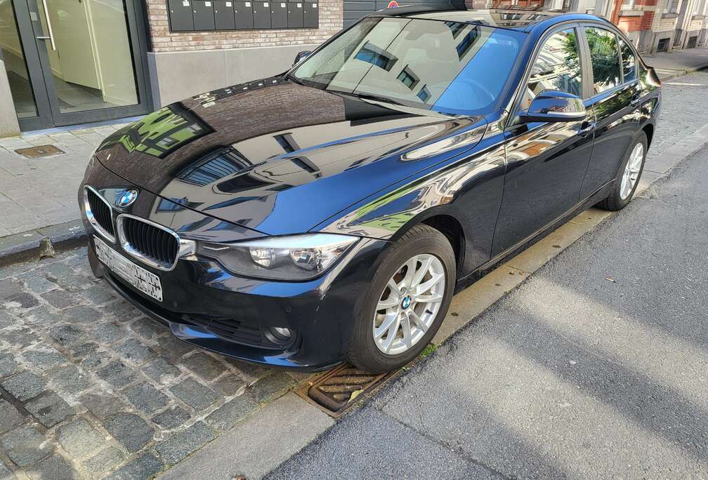 BMW 320i