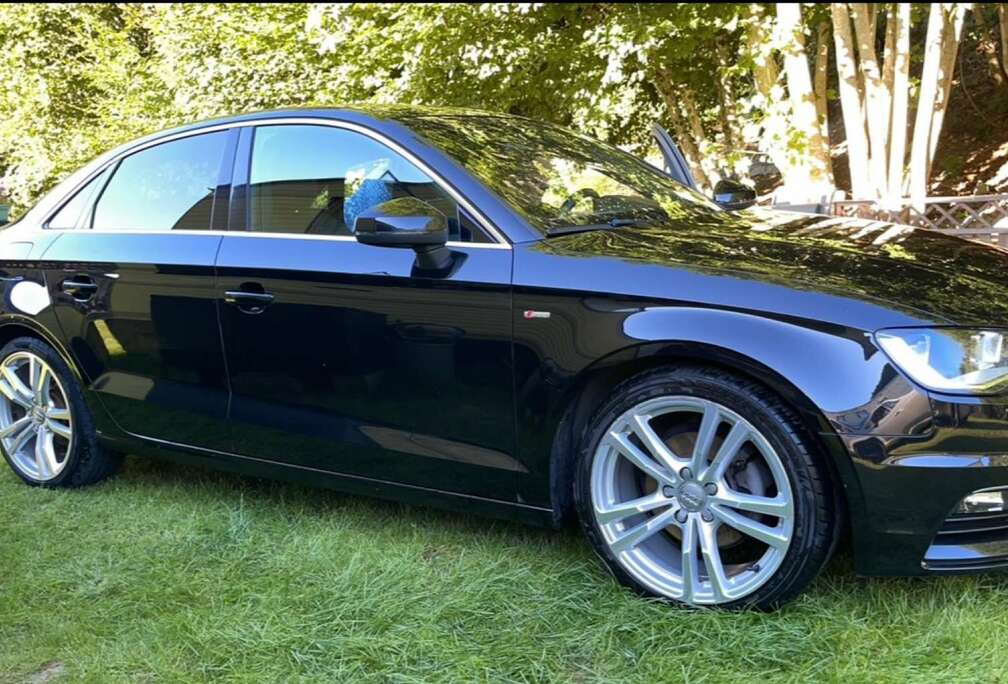 Audi Sportback 1.6 TDi Ambition S line