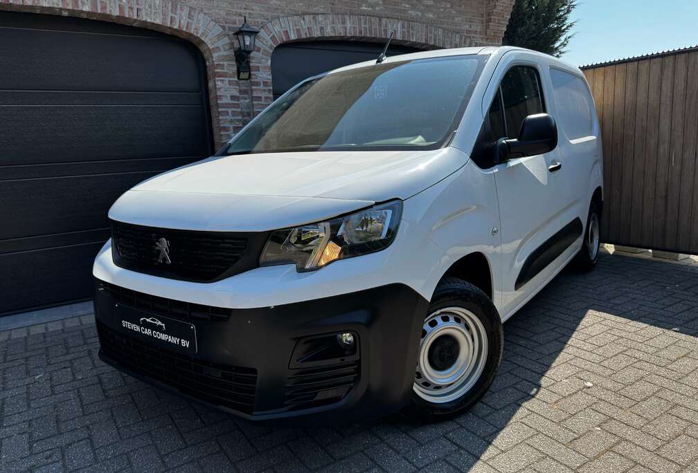 Peugeot | 3 ZIT | NAVI | CARPLAY | A/C | CRUISE CONTROL | TREKHAAK