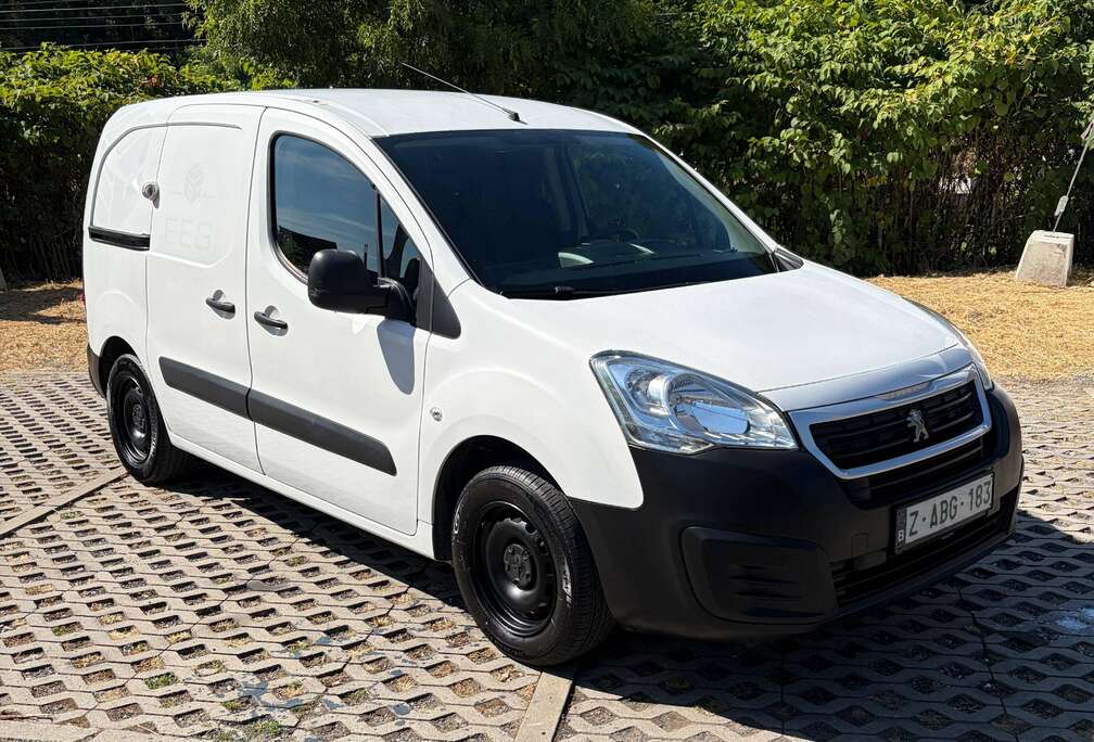 Peugeot Euro6 _ 1.6 HDi L1H1 _ Clim _ 3 places _ TVA