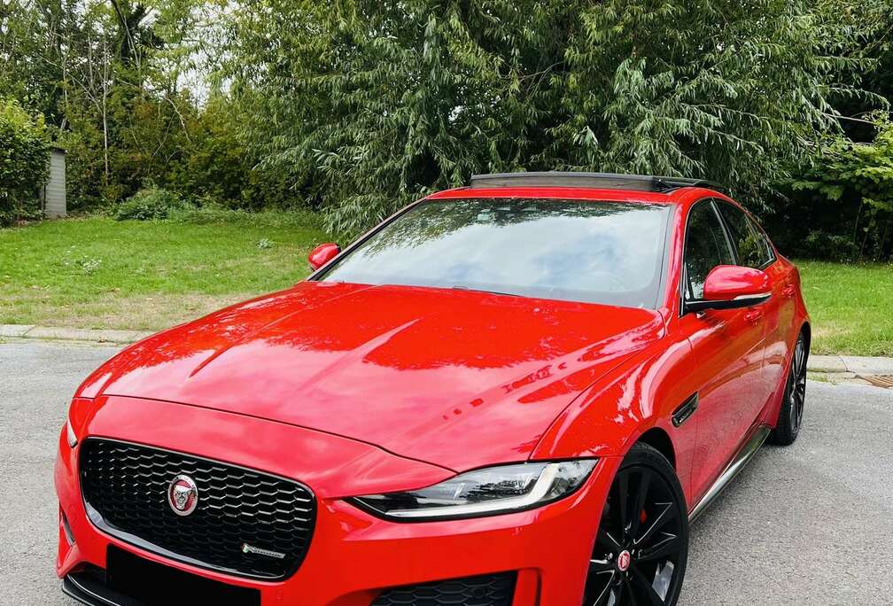 Jaguar 2.0 T P250 R-Dynamic SE