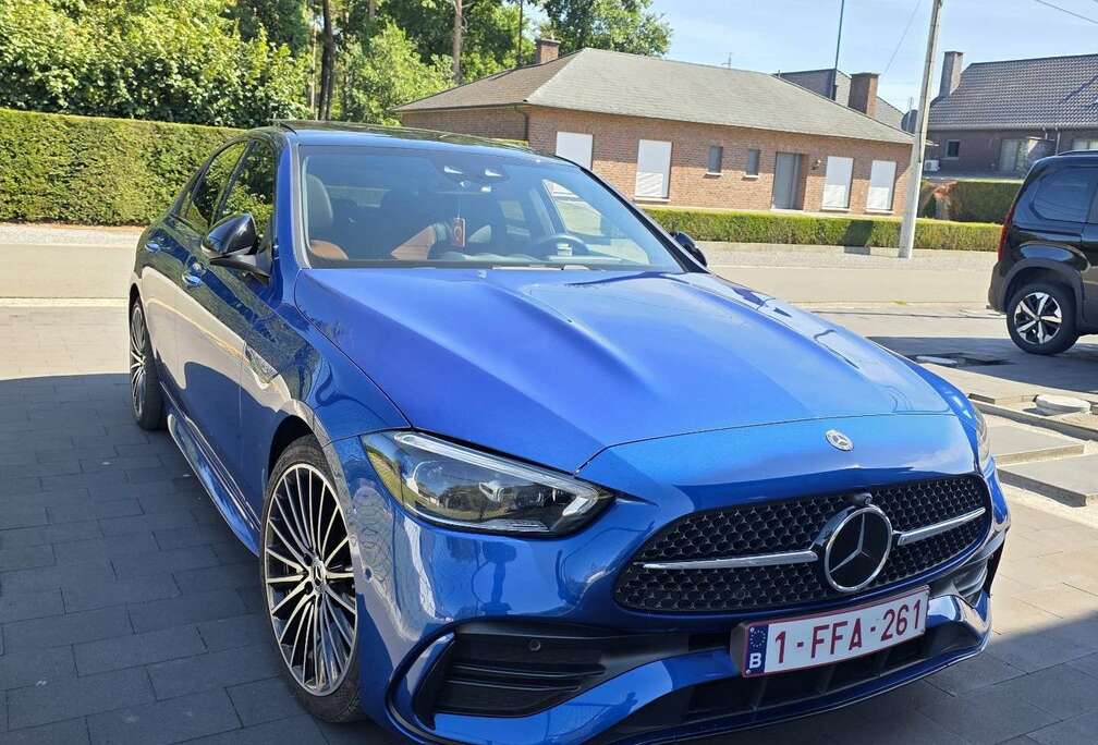 Mercedes-Benz d 9G-TRONIC 4Matic AMG Line