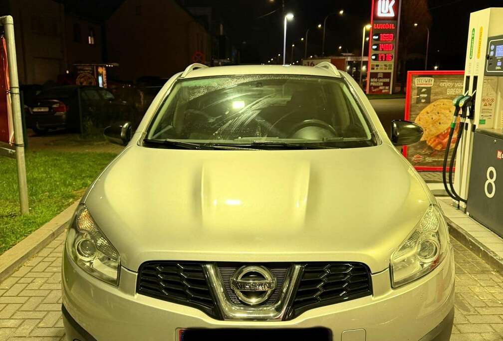 Nissan 1.6i 2WD Tekna+Nissan Connect