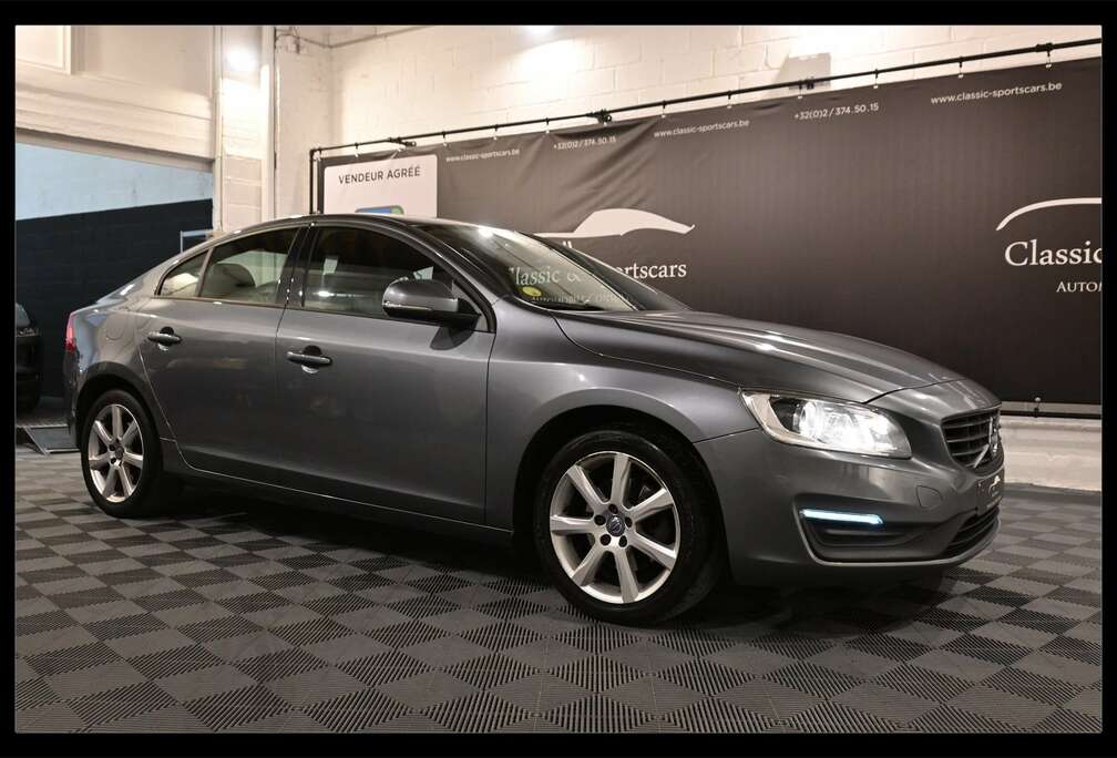 Volvo 2.0 D3 Kinetic Geartronic / AUTO / GPS NAVI / PDC