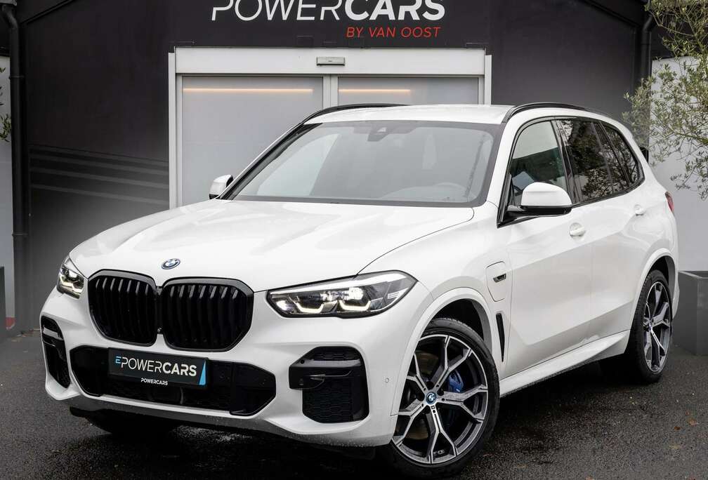 BMW xDrive45e  M Sport  Shadowline  360